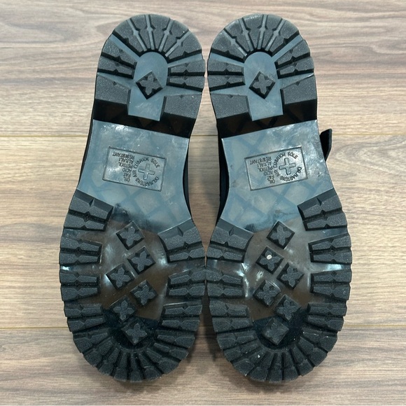 Dr. Martens Devon Flower Buckle Leather Platform Boots in Black Size 8.5 - Picture 13 of 16